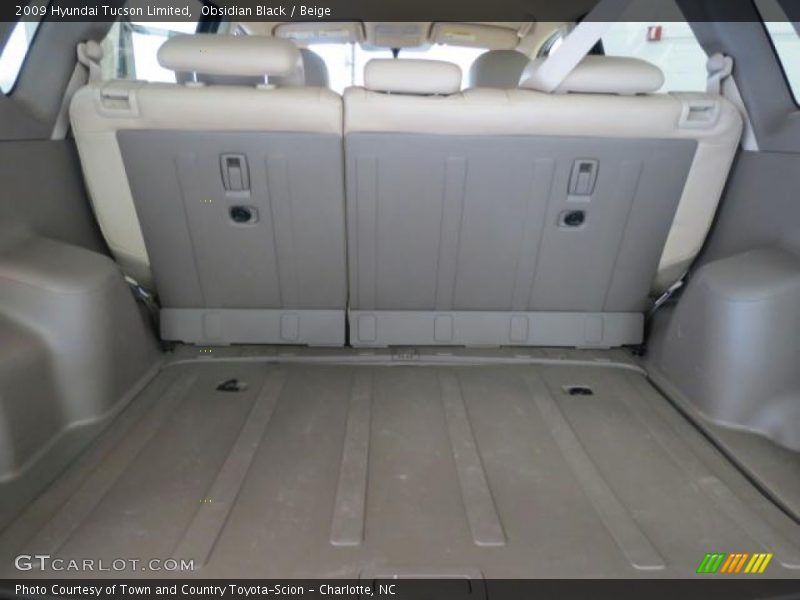 Obsidian Black / Beige 2009 Hyundai Tucson Limited