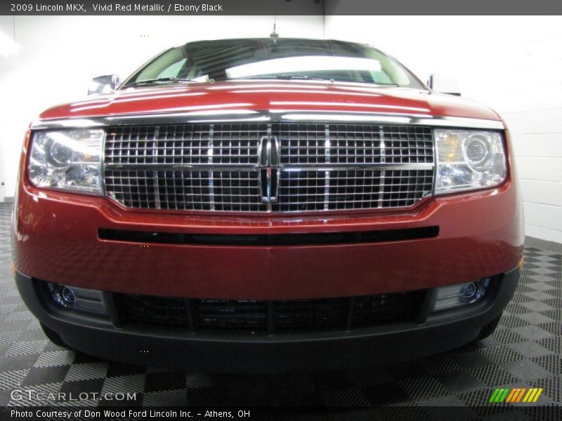 Vivid Red Metallic / Ebony Black 2009 Lincoln MKX