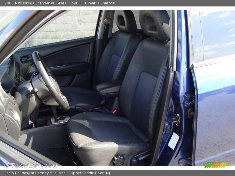Royal Blue Pearl / Charcoal 2003 Mitsubishi Outlander XLS 4WD