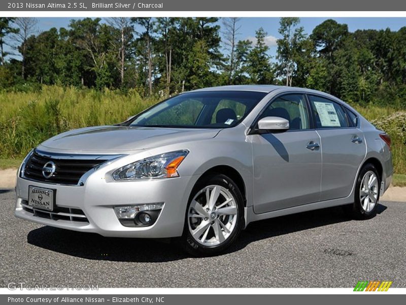 Front 3/4 View of 2013 Altima 2.5 SL