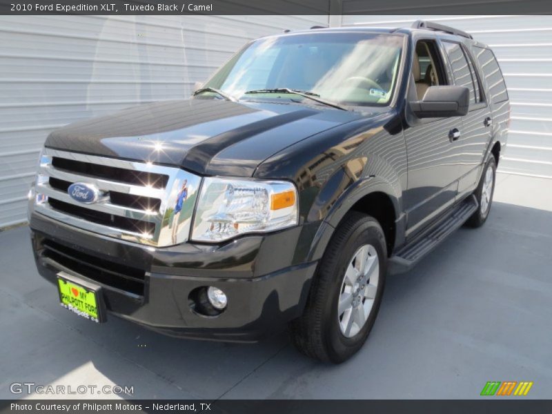 Tuxedo Black / Camel 2010 Ford Expedition XLT