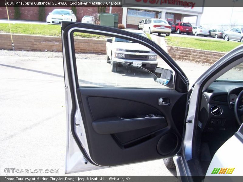 Cool Silver Metallic / Charcoal 2006 Mitsubishi Outlander SE 4WD