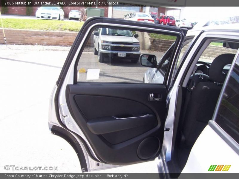 Cool Silver Metallic / Charcoal 2006 Mitsubishi Outlander SE 4WD