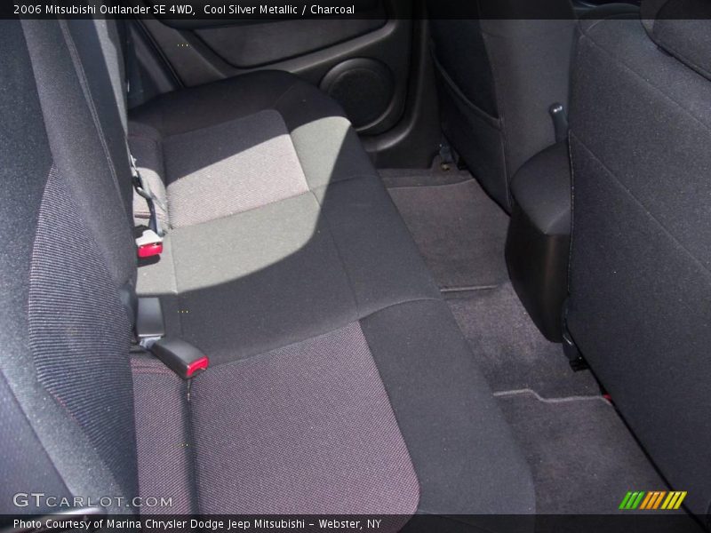 Cool Silver Metallic / Charcoal 2006 Mitsubishi Outlander SE 4WD