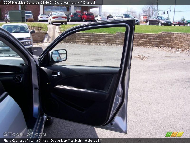 Cool Silver Metallic / Charcoal 2006 Mitsubishi Outlander SE 4WD