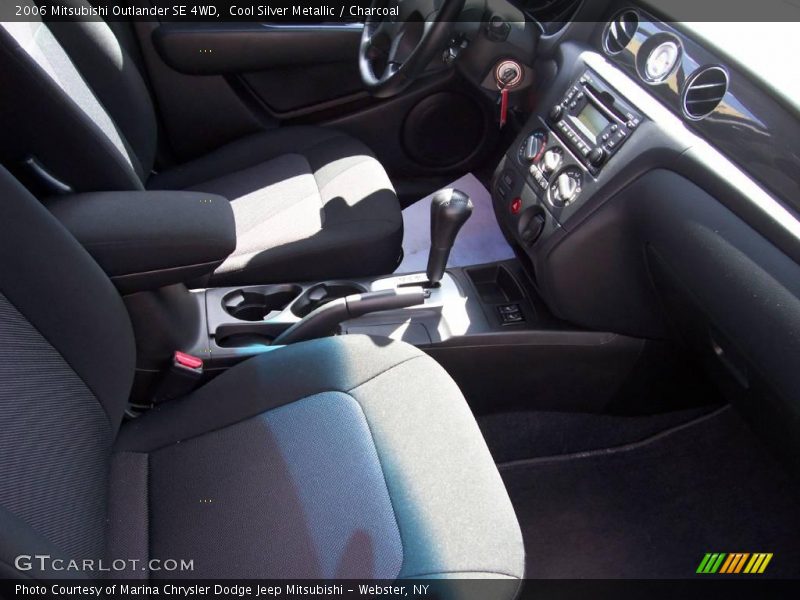 Cool Silver Metallic / Charcoal 2006 Mitsubishi Outlander SE 4WD