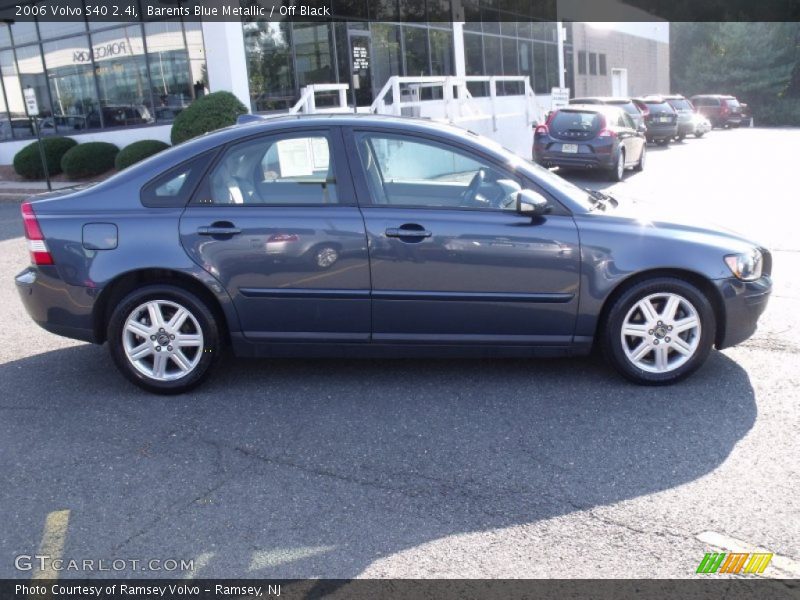 Barents Blue Metallic / Off Black 2006 Volvo S40 2.4i