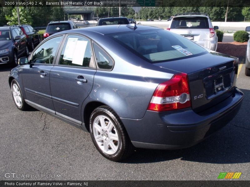 Barents Blue Metallic / Off Black 2006 Volvo S40 2.4i