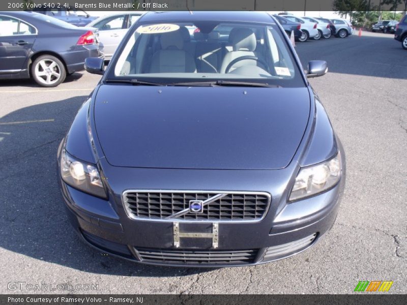 Barents Blue Metallic / Off Black 2006 Volvo S40 2.4i