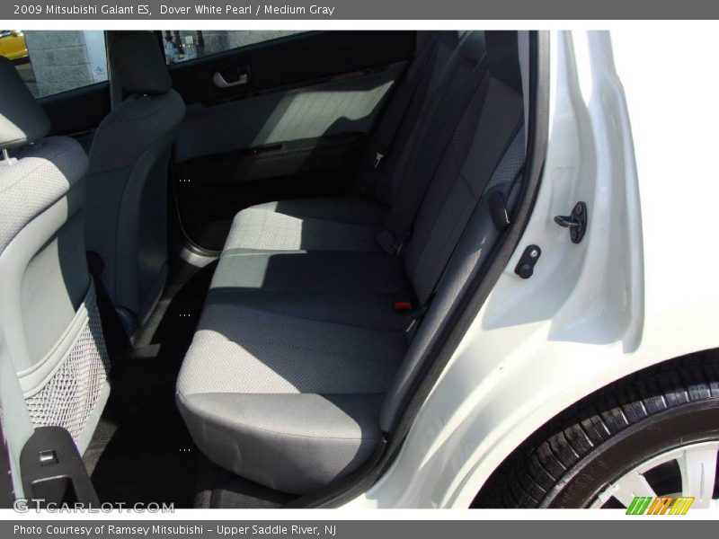 Dover White Pearl / Medium Gray 2009 Mitsubishi Galant ES
