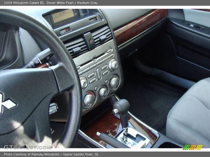 Dover White Pearl / Medium Gray 2009 Mitsubishi Galant ES