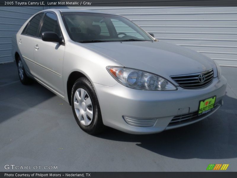 Lunar Mist Metallic / Gray 2005 Toyota Camry LE