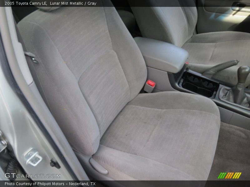 Lunar Mist Metallic / Gray 2005 Toyota Camry LE