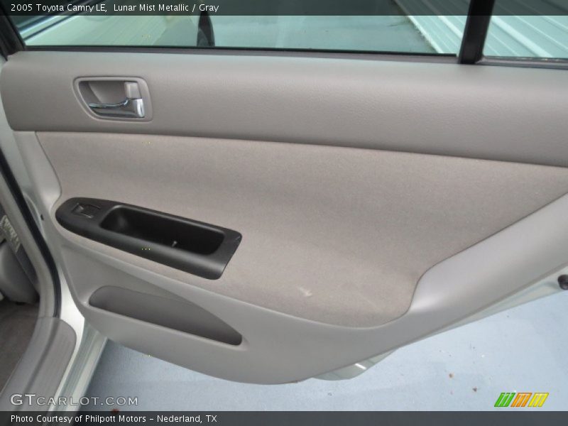 Lunar Mist Metallic / Gray 2005 Toyota Camry LE