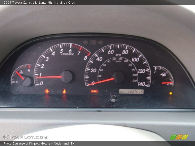 Lunar Mist Metallic / Gray 2005 Toyota Camry LE