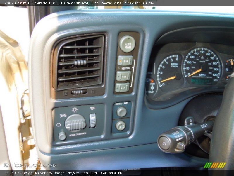Light Pewter Metallic / Graphite Gray 2002 Chevrolet Silverado 1500 LT Crew Cab 4x4
