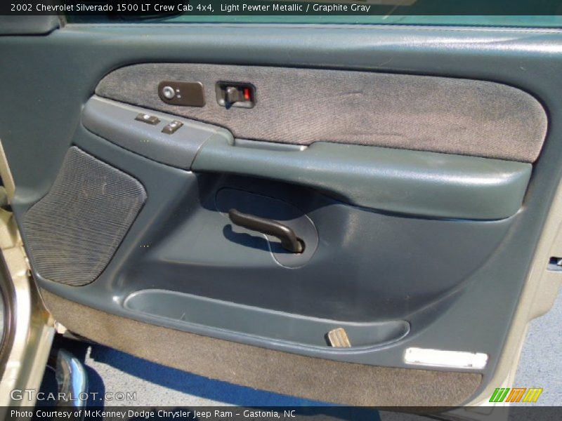 Light Pewter Metallic / Graphite Gray 2002 Chevrolet Silverado 1500 LT Crew Cab 4x4