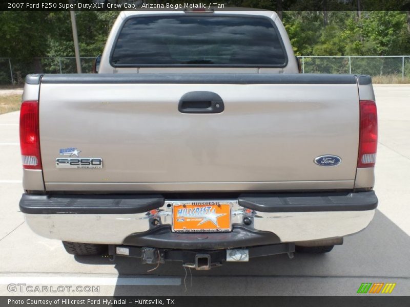 Arizona Beige Metallic / Tan 2007 Ford F250 Super Duty XLT Crew Cab