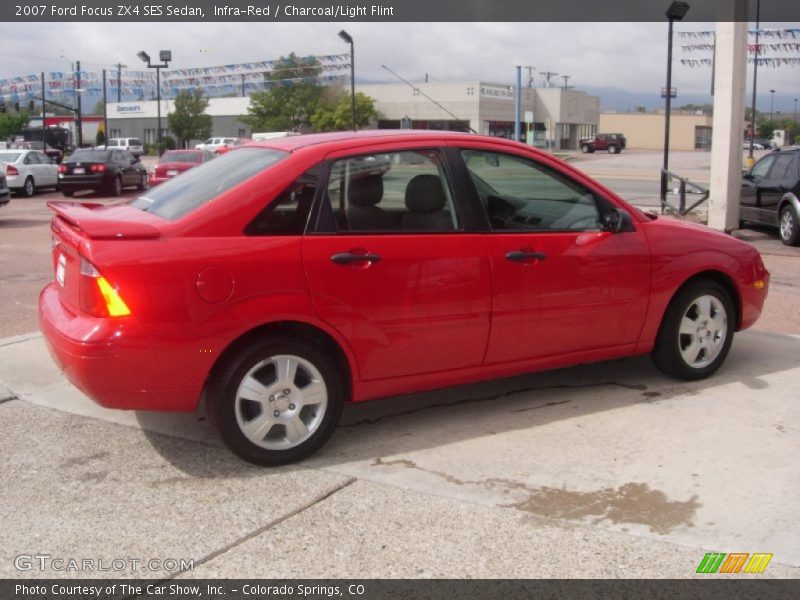 Infra-Red / Charcoal/Light Flint 2007 Ford Focus ZX4 SES Sedan