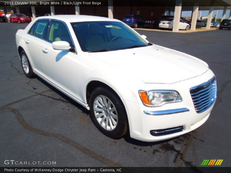 Bright White / Black/Light Frost Beige 2013 Chrysler 300