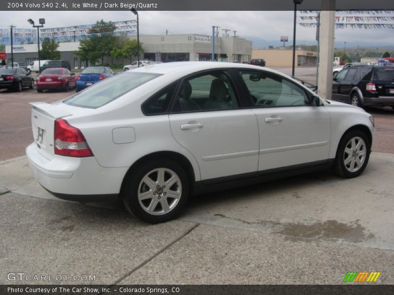 Ice White / Dark Beige/Quartz 2004 Volvo S40 2.4i
