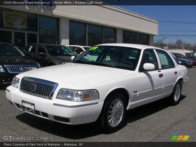 Vibrant White / Medium Light Stone 2009 Mercury Grand Marquis LS