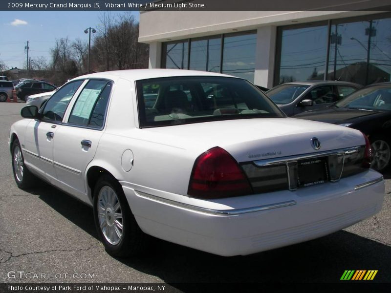 Vibrant White / Medium Light Stone 2009 Mercury Grand Marquis LS