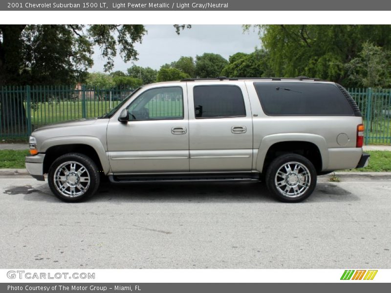 Light Pewter Metallic / Light Gray/Neutral 2001 Chevrolet Suburban 1500 LT