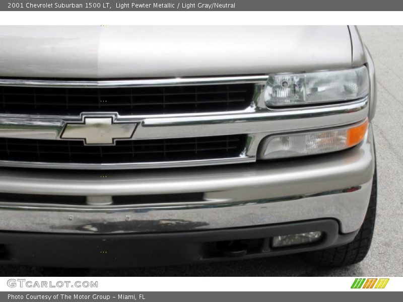 Light Pewter Metallic / Light Gray/Neutral 2001 Chevrolet Suburban 1500 LT