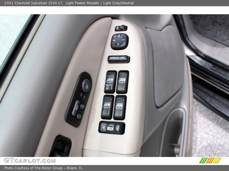 Light Pewter Metallic / Light Gray/Neutral 2001 Chevrolet Suburban 1500 LT