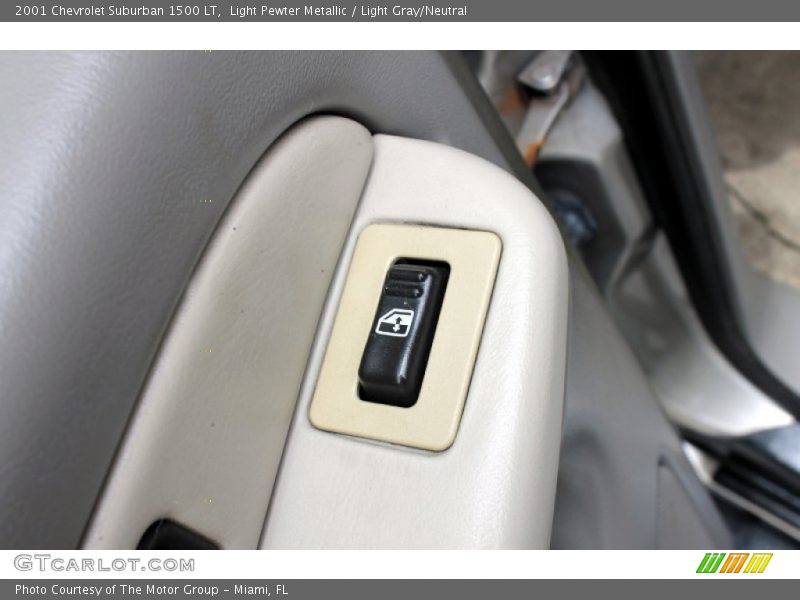 Light Pewter Metallic / Light Gray/Neutral 2001 Chevrolet Suburban 1500 LT