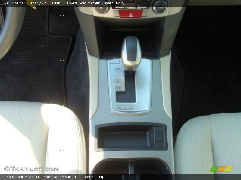 Harvest Gold Metallic / Warm Ivory 2010 Subaru Legacy 2.5i Sedan