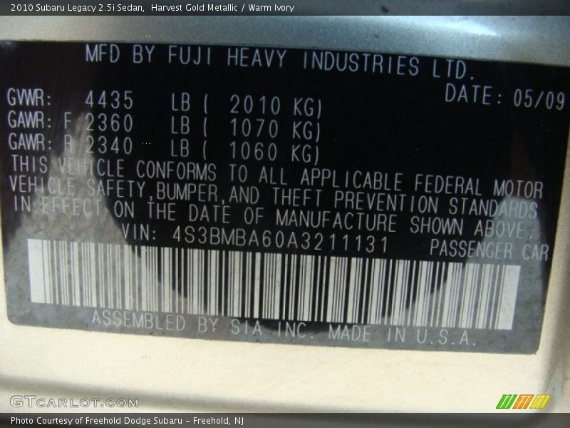 Harvest Gold Metallic / Warm Ivory 2010 Subaru Legacy 2.5i Sedan