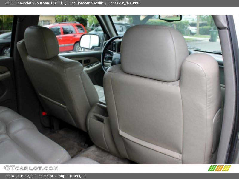 Light Pewter Metallic / Light Gray/Neutral 2001 Chevrolet Suburban 1500 LT