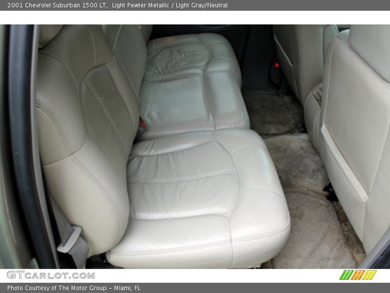 Light Pewter Metallic / Light Gray/Neutral 2001 Chevrolet Suburban 1500 LT