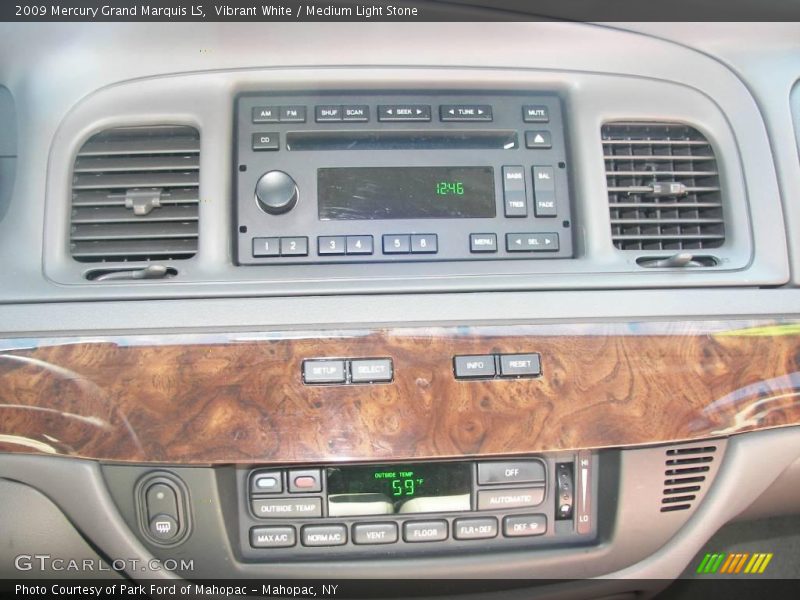 Vibrant White / Medium Light Stone 2009 Mercury Grand Marquis LS