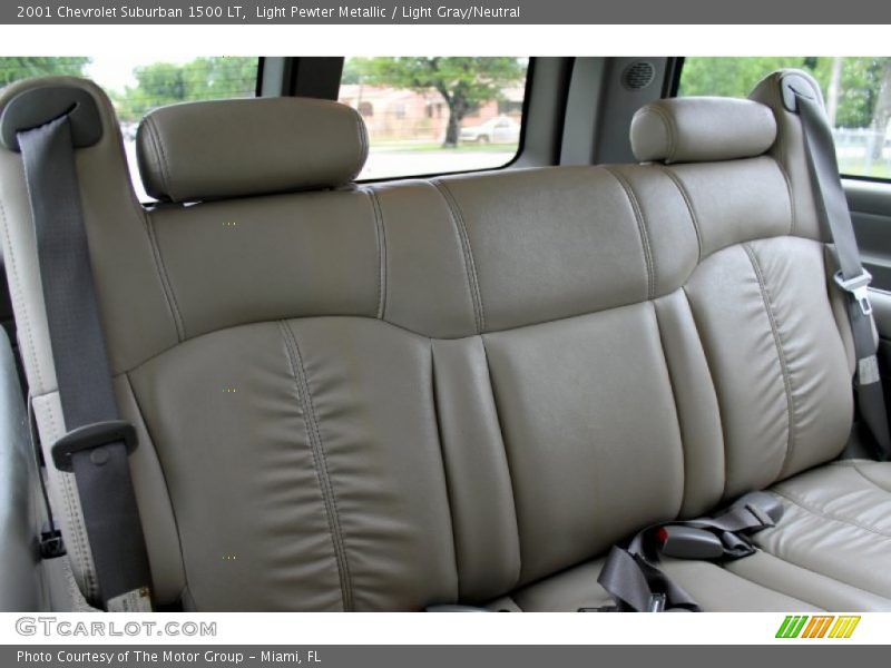 Light Pewter Metallic / Light Gray/Neutral 2001 Chevrolet Suburban 1500 LT