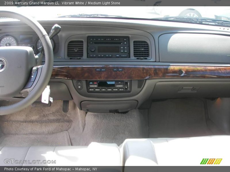 Vibrant White / Medium Light Stone 2009 Mercury Grand Marquis LS