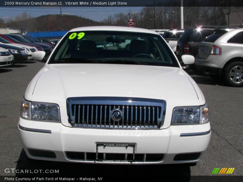 Vibrant White / Medium Light Stone 2009 Mercury Grand Marquis LS