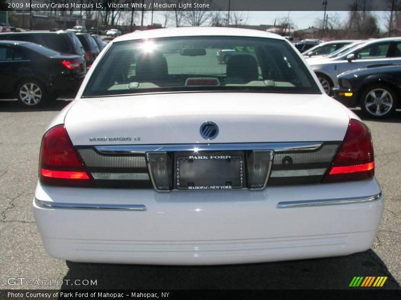 Vibrant White / Medium Light Stone 2009 Mercury Grand Marquis LS