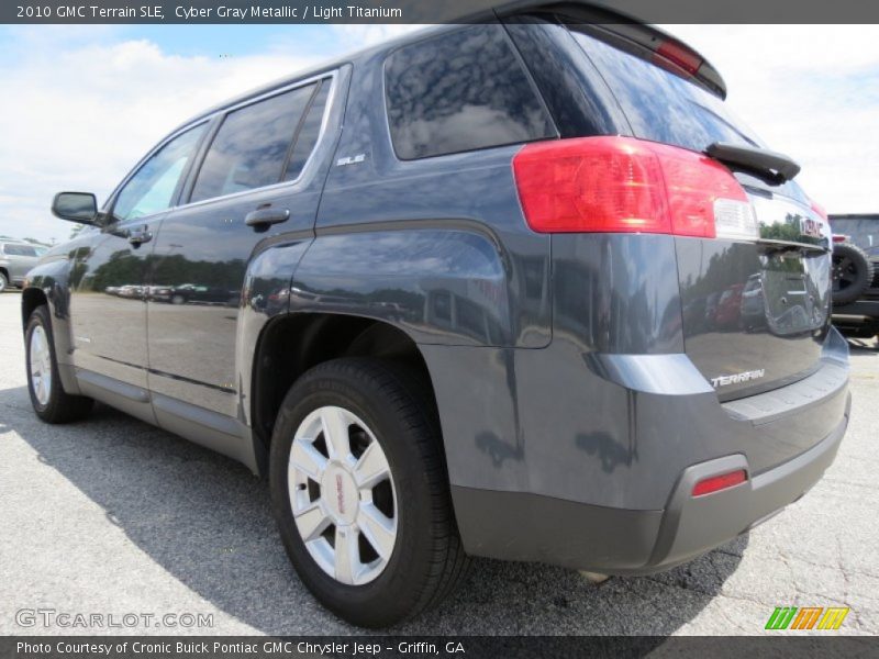 Cyber Gray Metallic / Light Titanium 2010 GMC Terrain SLE