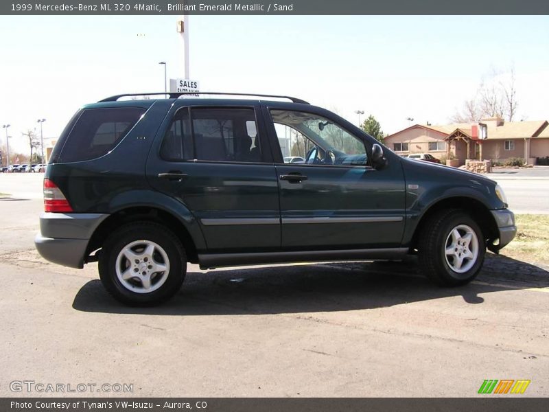 Brilliant Emerald Metallic / Sand 1999 Mercedes-Benz ML 320 4Matic