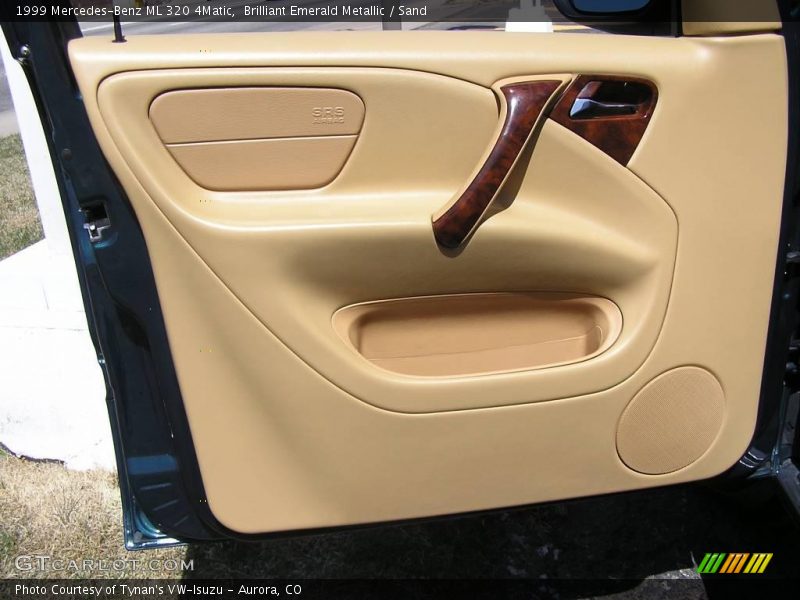 Brilliant Emerald Metallic / Sand 1999 Mercedes-Benz ML 320 4Matic