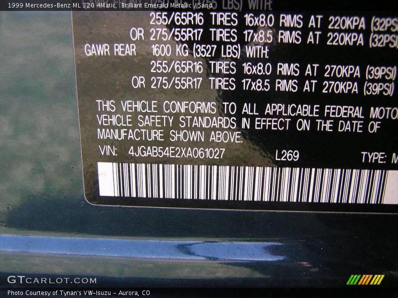 Brilliant Emerald Metallic / Sand 1999 Mercedes-Benz ML 320 4Matic