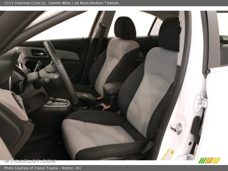 Summit White / Jet Black/Medium Titanium 2011 Chevrolet Cruze LS