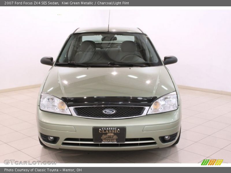 Kiwi Green Metallic / Charcoal/Light Flint 2007 Ford Focus ZX4 SES Sedan