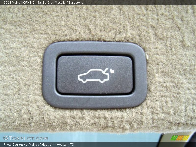 Saville Grey Metallic / Sandstone 2013 Volvo XC60 3.2