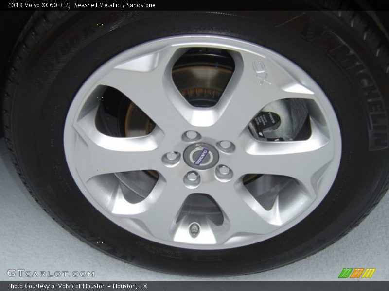 Seashell Metallic / Sandstone 2013 Volvo XC60 3.2
