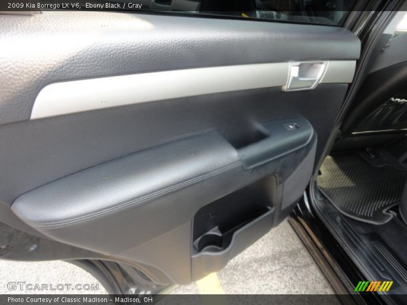 Ebony Black / Gray 2009 Kia Borrego LX V6