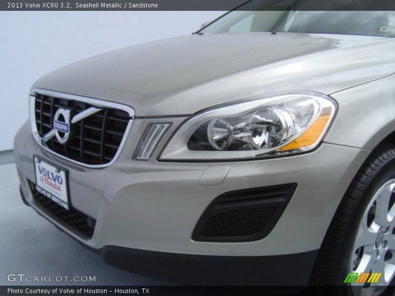 Seashell Metallic / Sandstone 2013 Volvo XC60 3.2